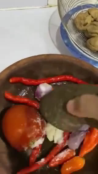Foto langkah ke 3 dari resep Bakso Penyet.