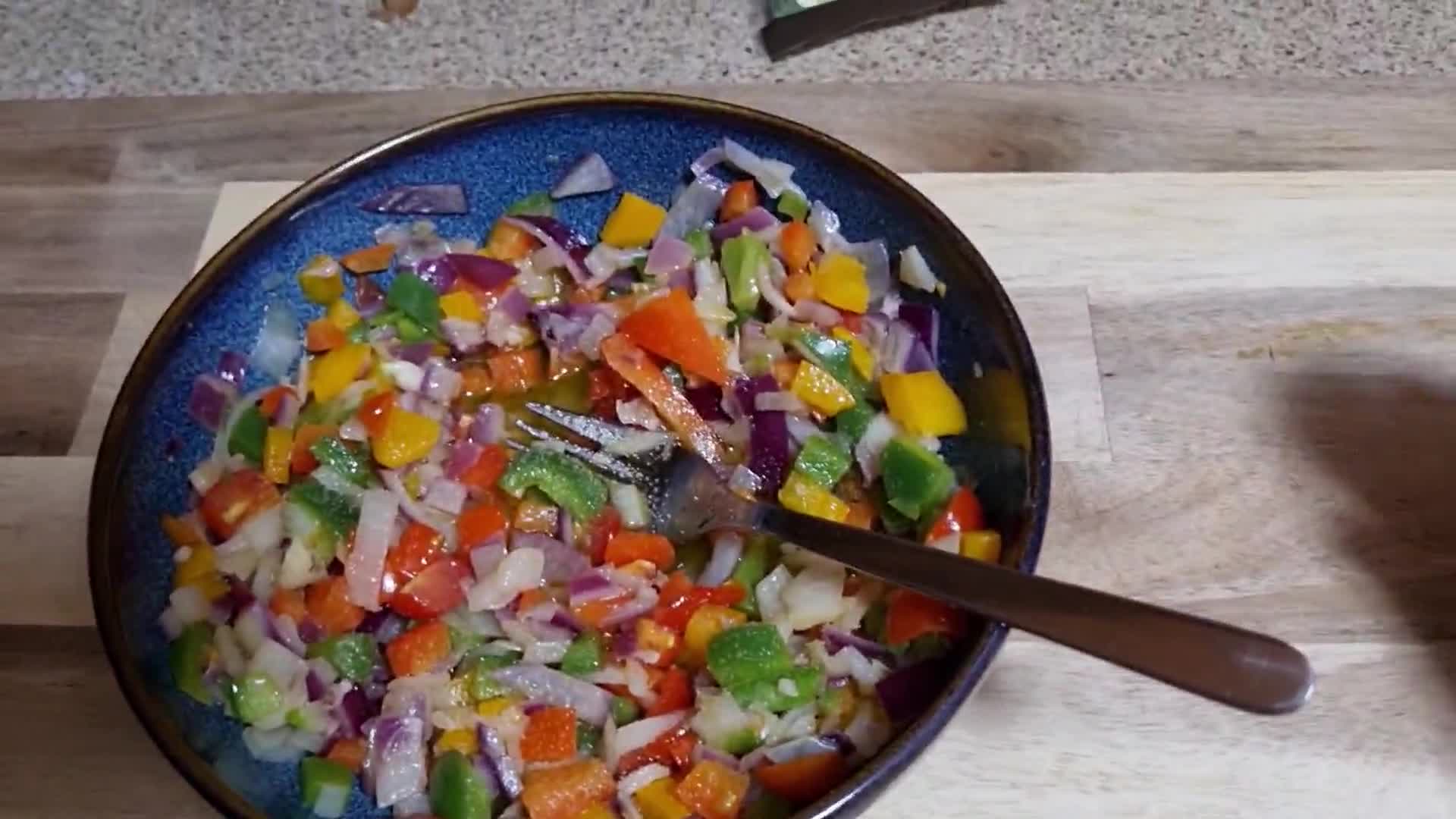 Foto del paso 5 de la receta: Salsa criolla cocida