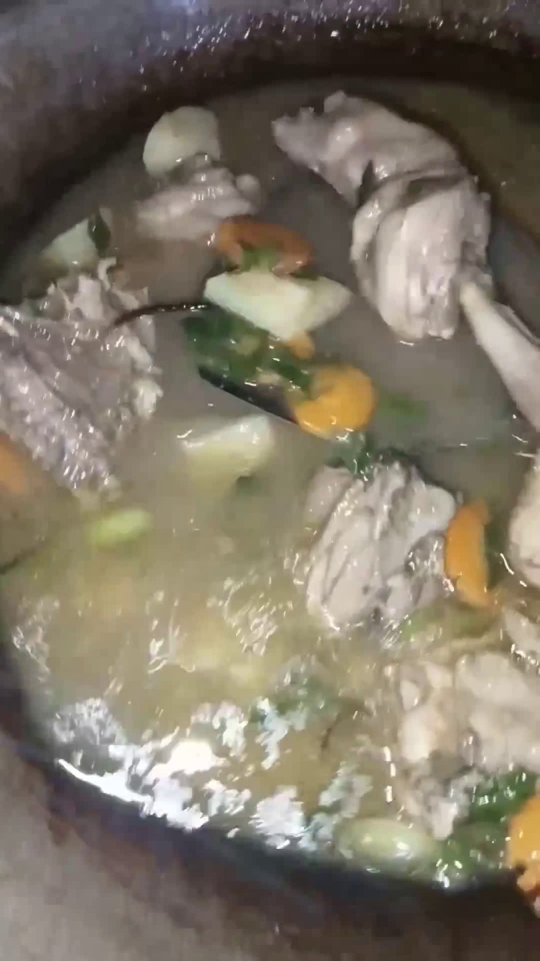 Foto langkah ke 13 dari resep Sup Ayam Kaya rempah.