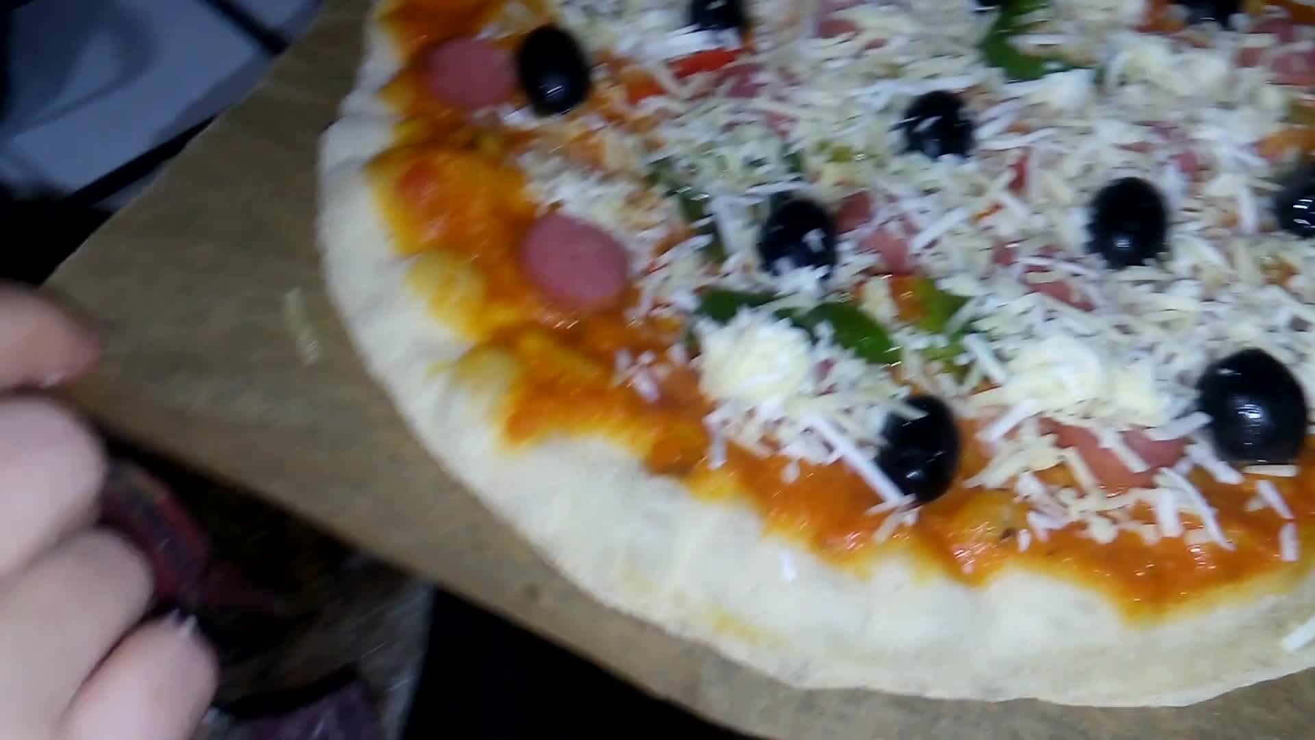 صورة لخطوة 9 من وصفة البيتزا 🍕