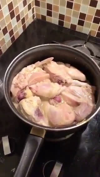 Foto langkah ke 1 dari resep Ayam bumbu kemangi.