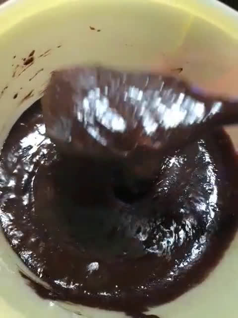 Foto langkah ke 6 dari resep Fudgy Brownies.