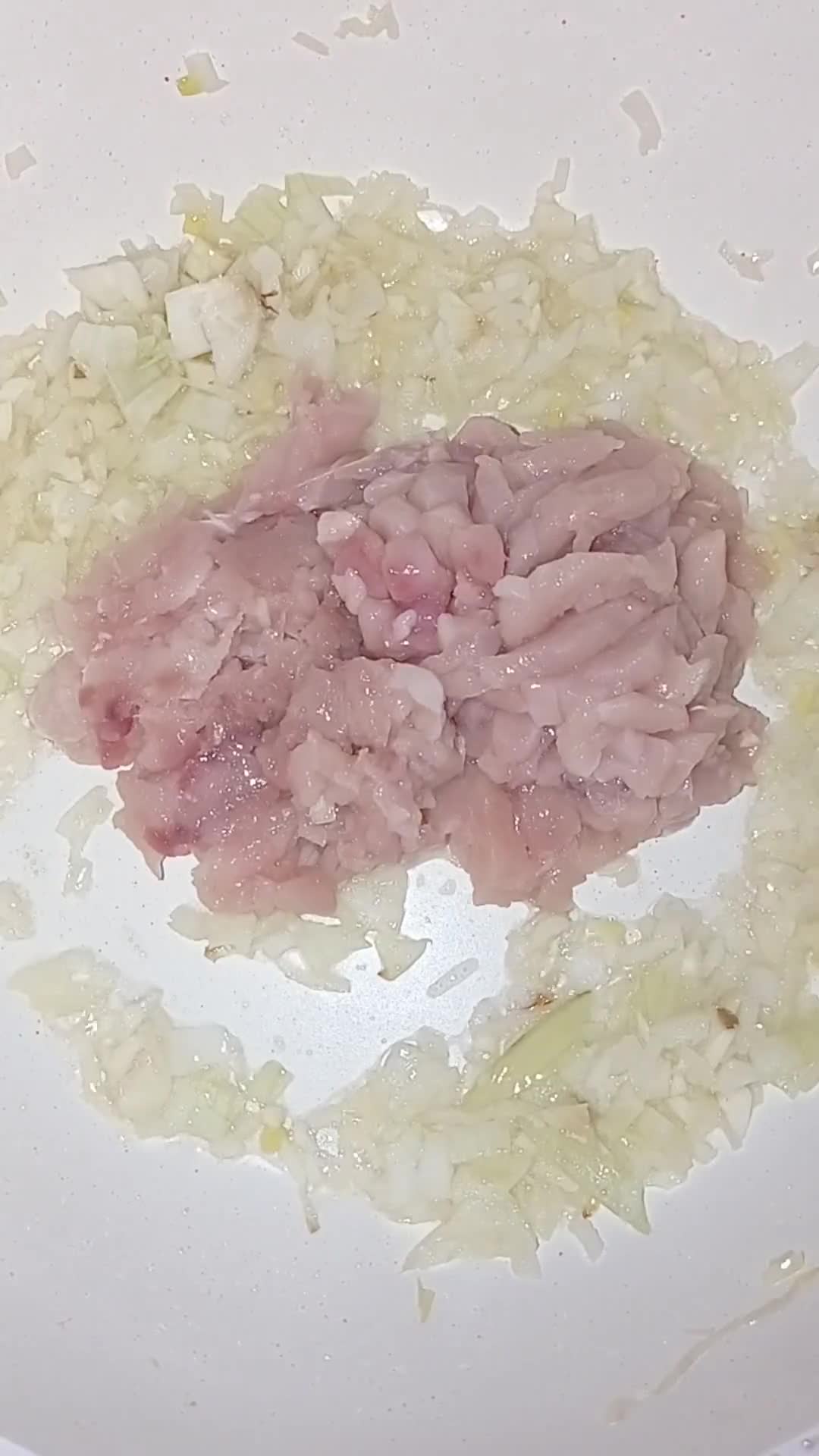 Foto langkah ke 2 dari resep Bakmie Creamy Carbonara.