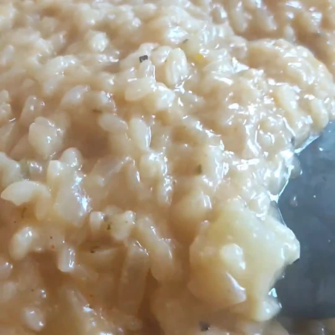 Foto del paso 3 de la receta: Risotto de pera y quesos veganos
