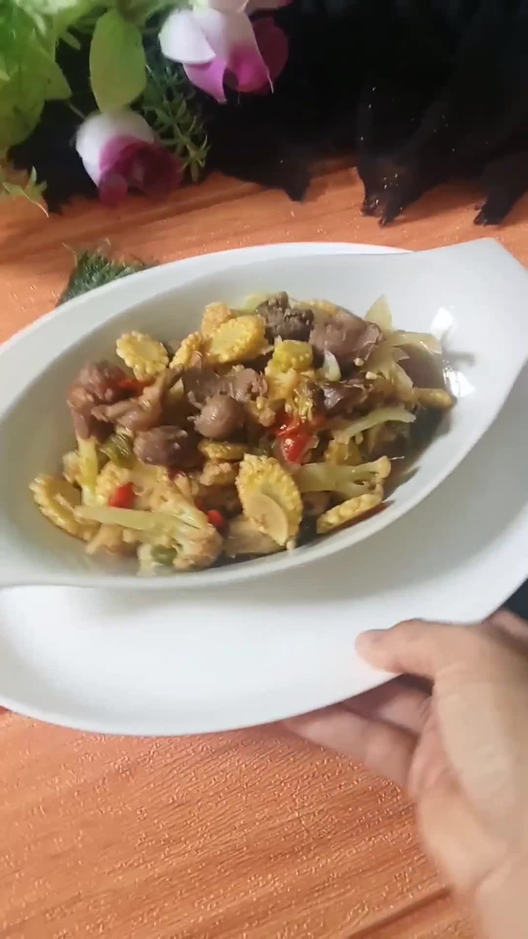 Foto langkah ke 5 dari resep Tumis Jagung Muda Rempela Hati.