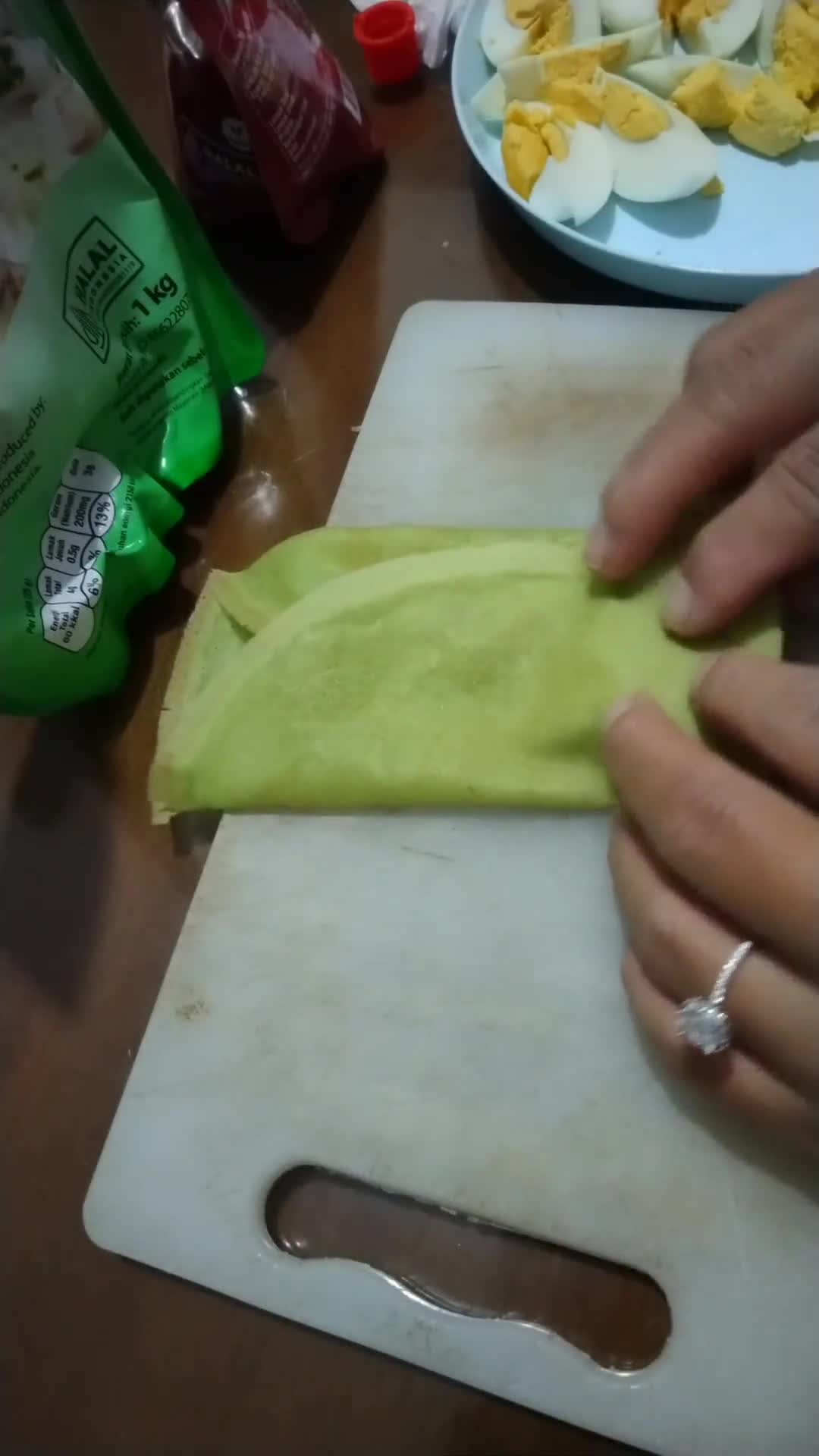 Foto langkah ke 6 dari resep Green Risol Mayo.