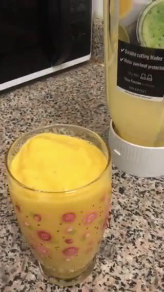 صورة لخطوة 3 من وصفة سموثي جوافه ومنجا لذيذ جدا 👌😋