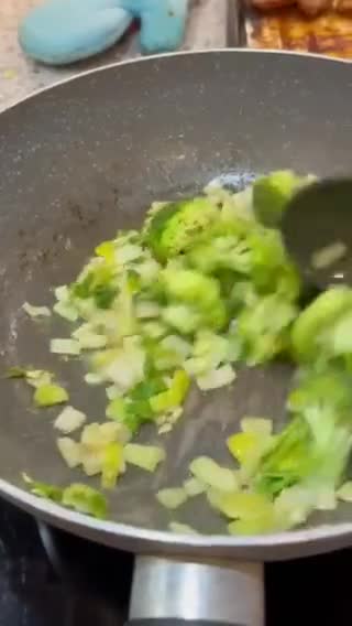 Foto langkah ke 3 dari resep Cream Soup Broccoli.