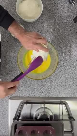 Foto del passaggio 1 della ricetta Cupcake al Cocco