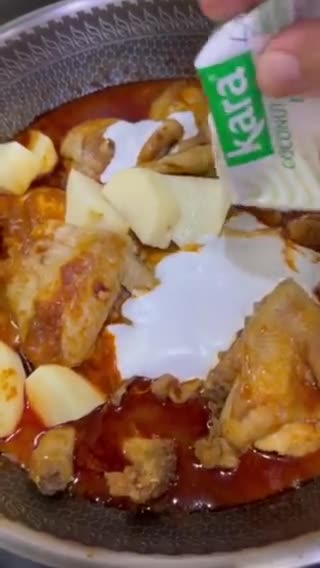 Gambar langkah 6 resipi Kari Ayam Kerisek.