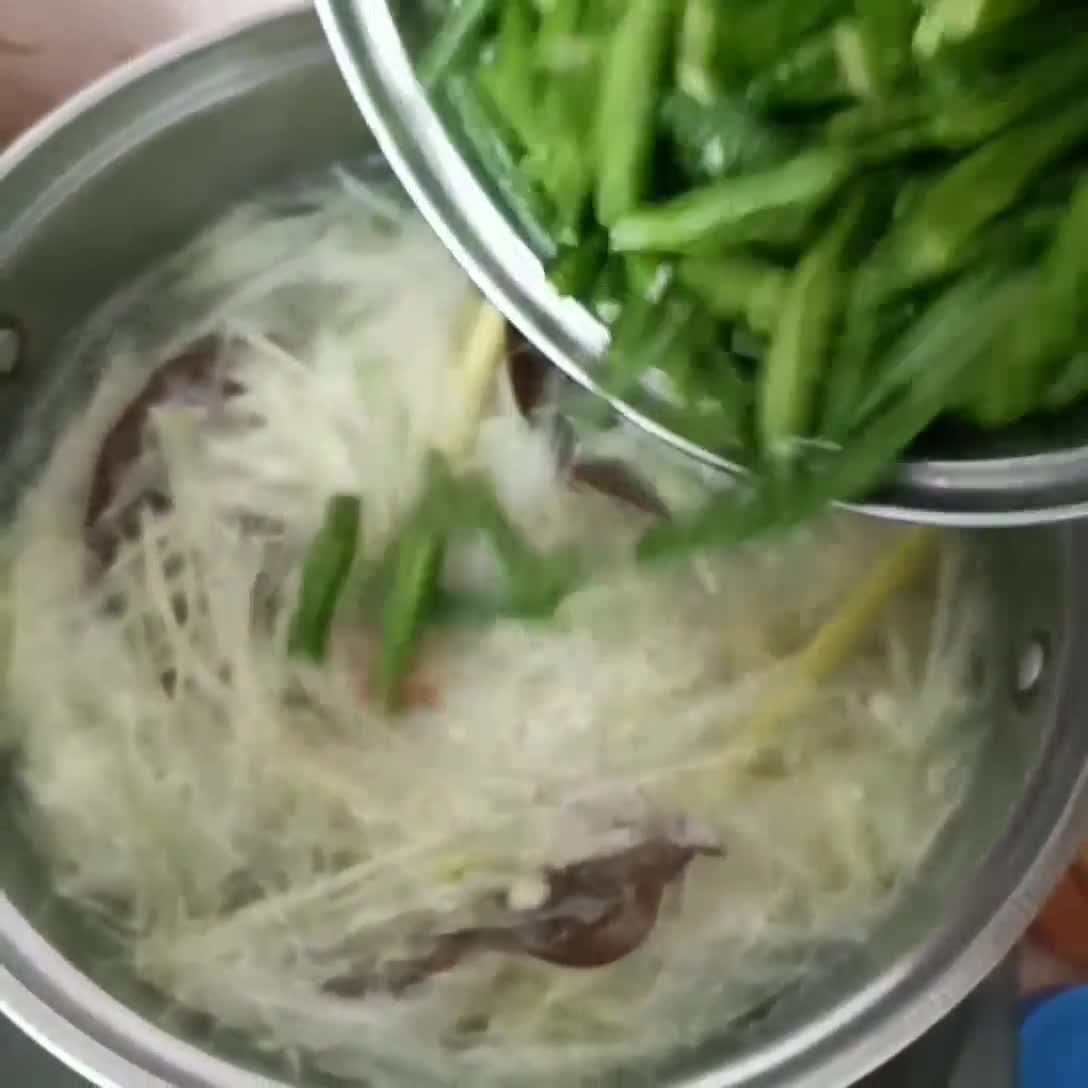 Foto langkah ke 1 dari resep Sayur Sambal Godog Khas Betawi.