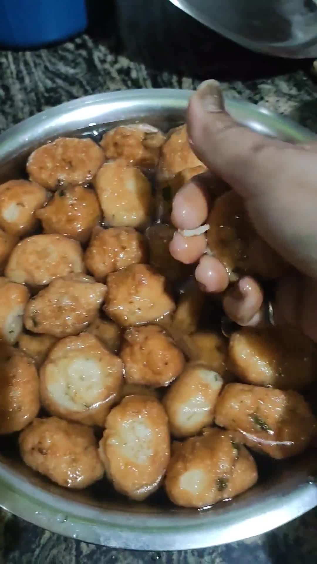दही वड़े(dahi vade recipe in hindi) रेसिपी चरण 3 फोटो
