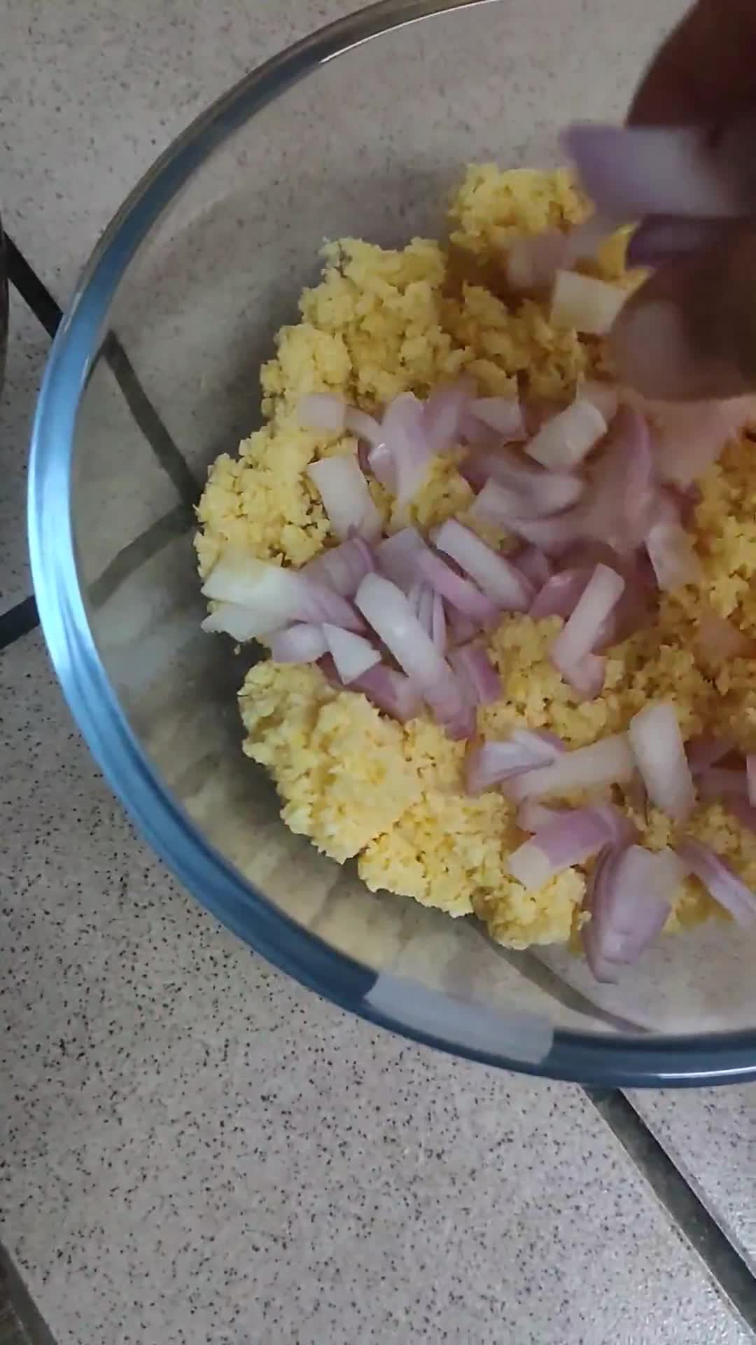 Gambar langkah 3 resipi Paruppu Vadai.