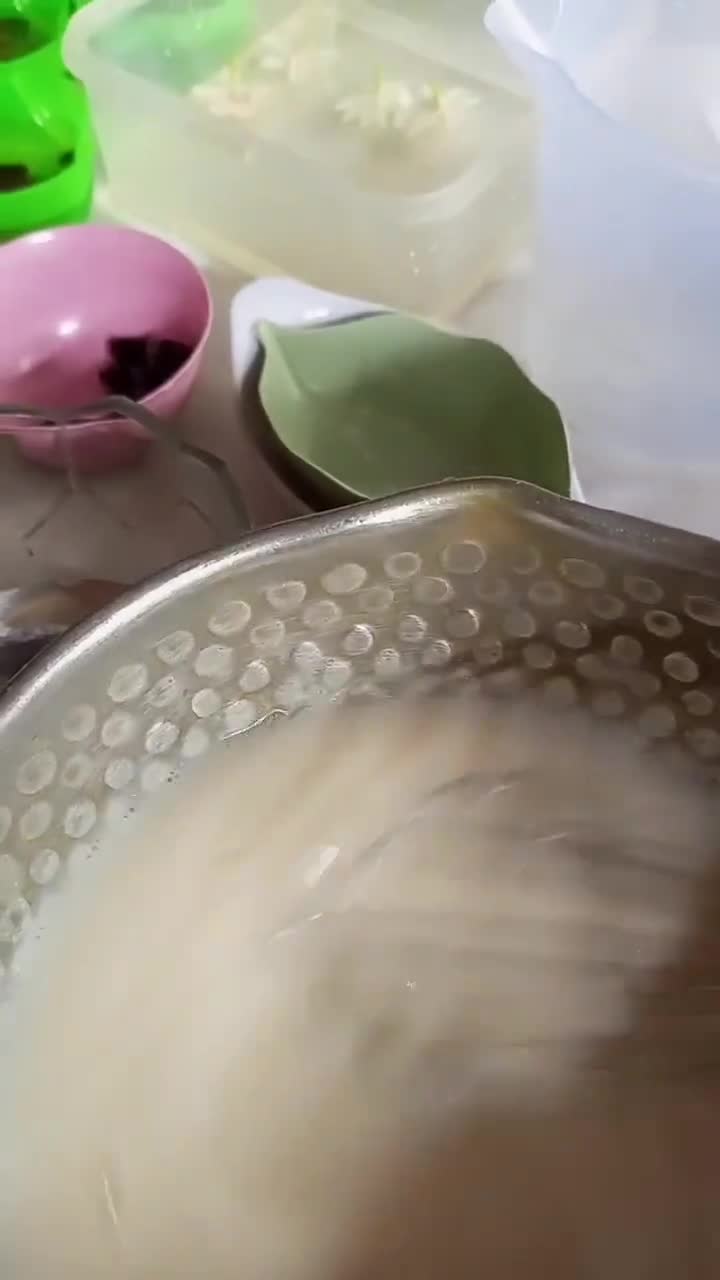 Foto langkah ke 2 dari resep Pudding Jelly Susu Mozaik.