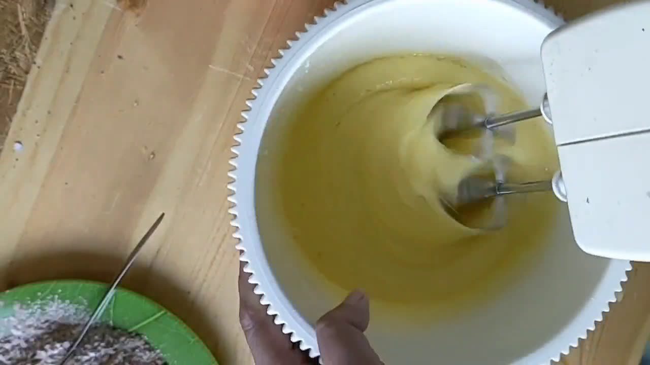 Foto langkah ke 4 dari resep Pie Brownies Tepung Ketan Keju (478).