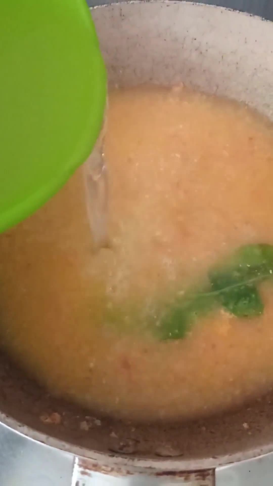 Foto langkah ke 4 dari resep Mie Celor Palembang ala Laras.