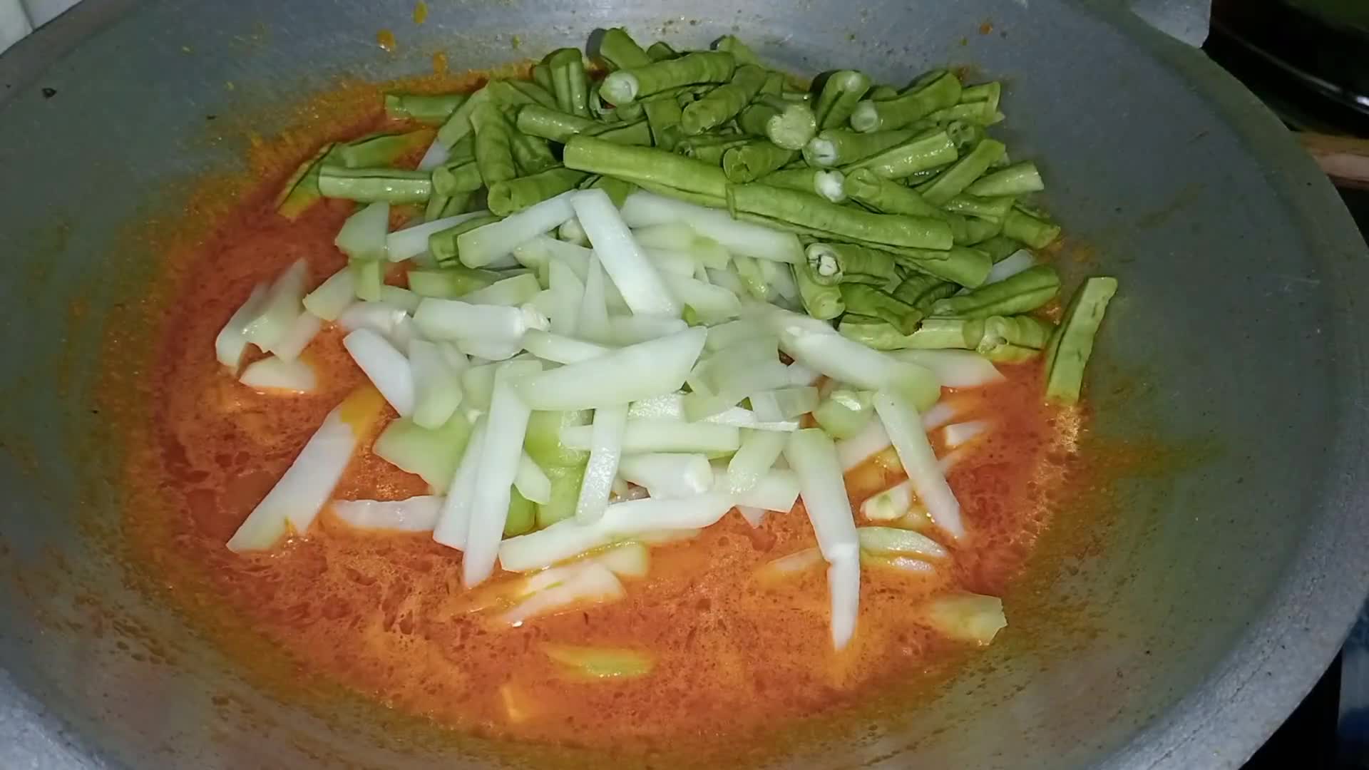 Foto langkah ke 5 dari resep Sayur labu siam / manisa, tahu, kacang panjang.