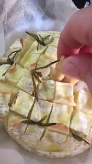 Foto del paso 5 de la receta: Queso Camembert asado