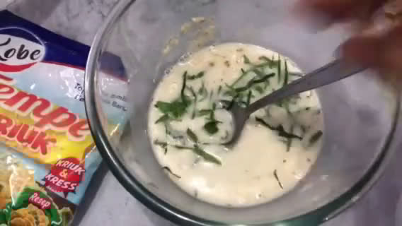 Foto langkah ke 2 dari resep 374. Tempe Kriuk Daun Jeruk.