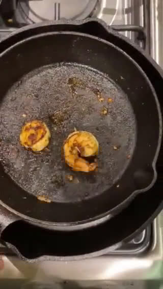 Foto del paso 3 de la receta: Tortilla wrap hack de camarones