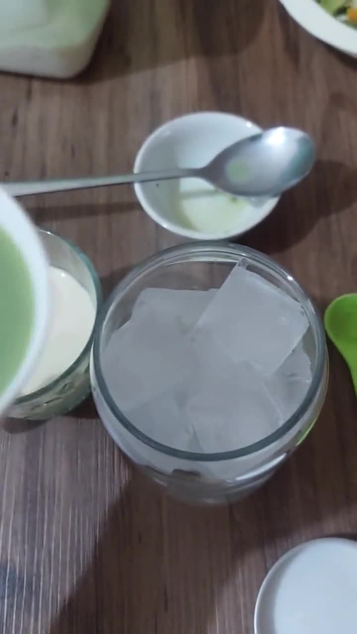 Foto langkah ke 3 dari resep Matcha Latte.