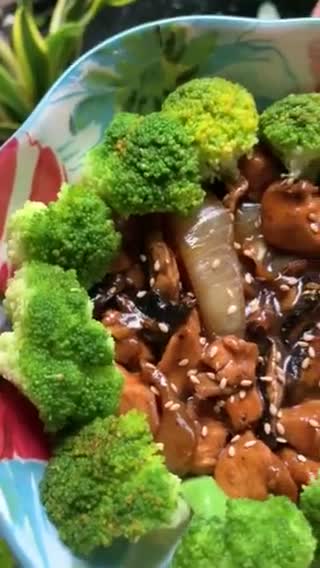 Foto langkah ke 4 dari resep Brokoli cah ayam.