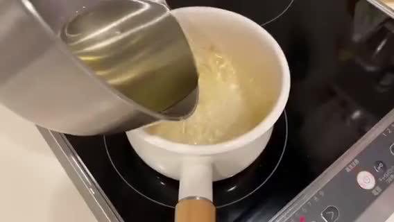 A picture of step 4 of Japanese Authentic Miso Soup.