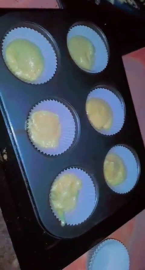 A picture of step 4 of Vanilla cupcake.