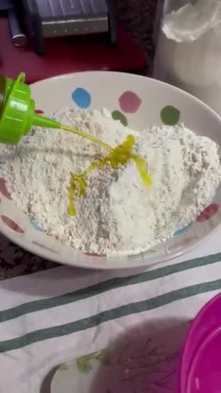 Foto del paso 2 de la receta: Molletes 🥯