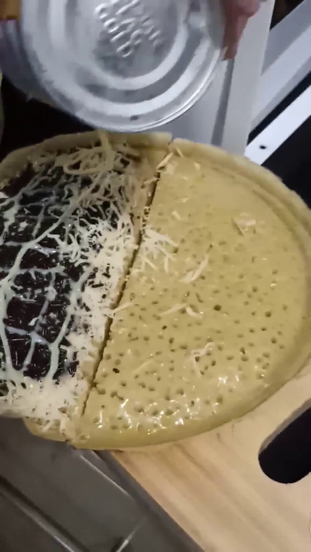 Foto langkah ke 7 dari resep Martabak manis.