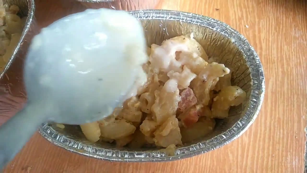 Foto langkah ke 4 dari resep Macaroni schotel panggang with Bechamel sous.