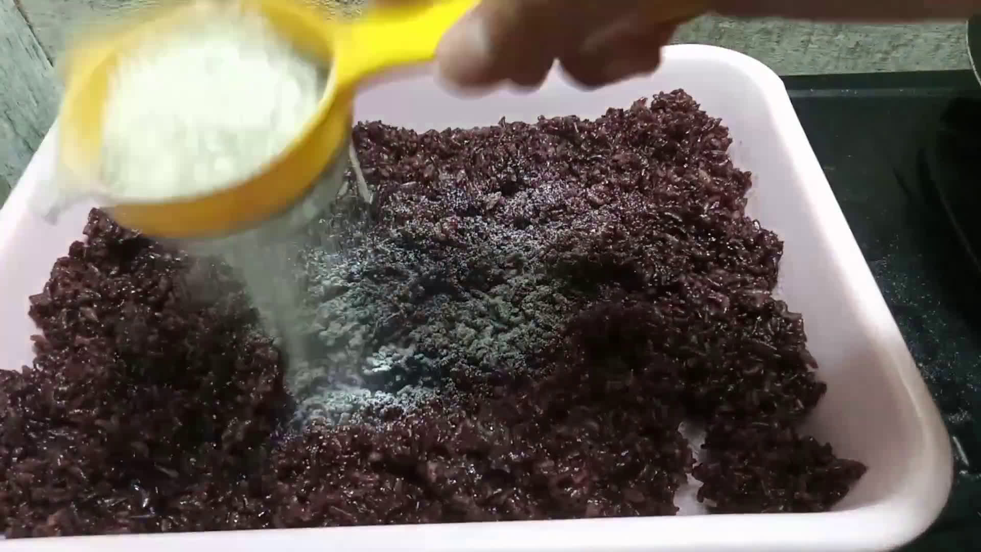 Foto langkah ke 5 dari resep Tape ketan hitam manis.