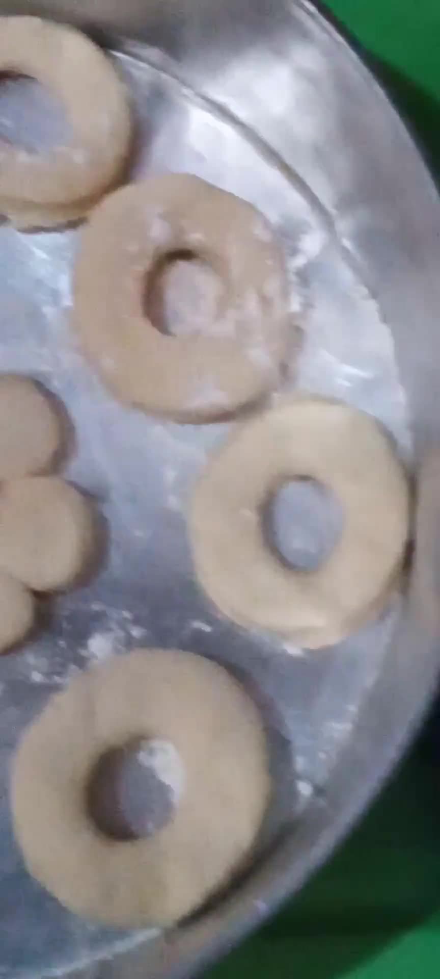Foto langkah ke 3 dari resep Donat mini.
