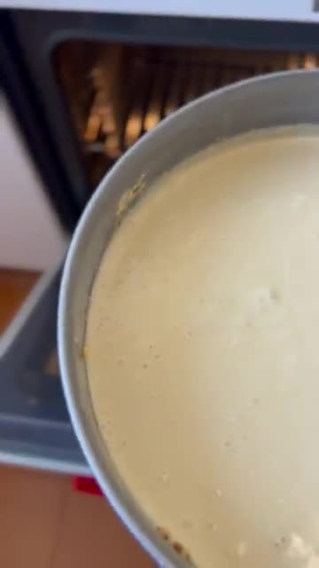 Foto del paso 4 de la receta: Tarta de queso de crema de pistacho