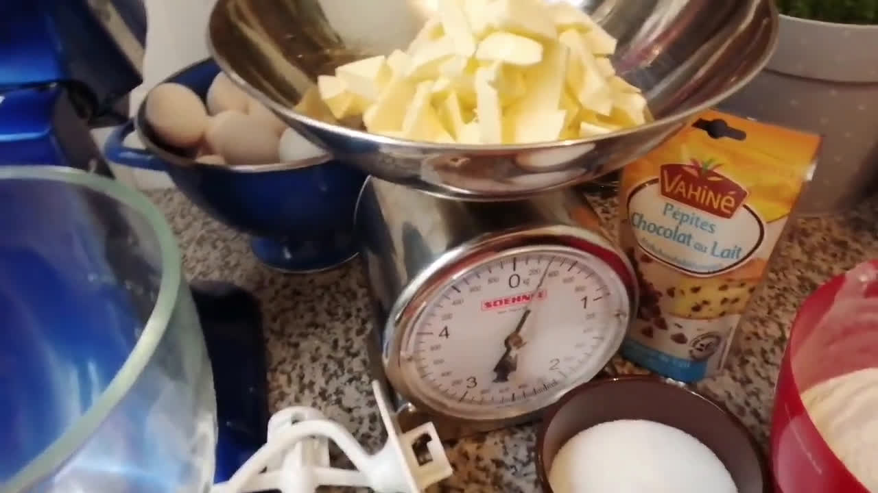Une image de l'étape 1 de Brioche fève de cacao criollo.
