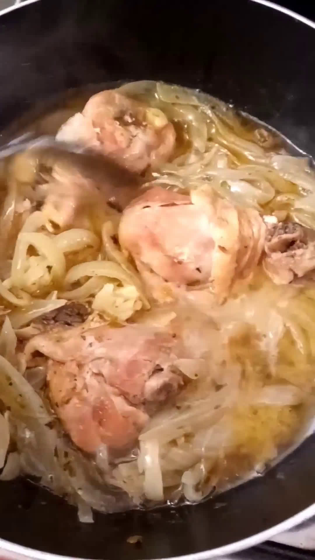 Foto del paso 5 de la receta: Pollo con cebolla y limón