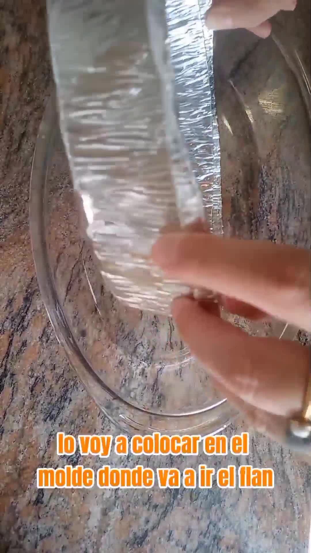 Foto del paso 1 de la receta: Flan de piña 🍮 🍍