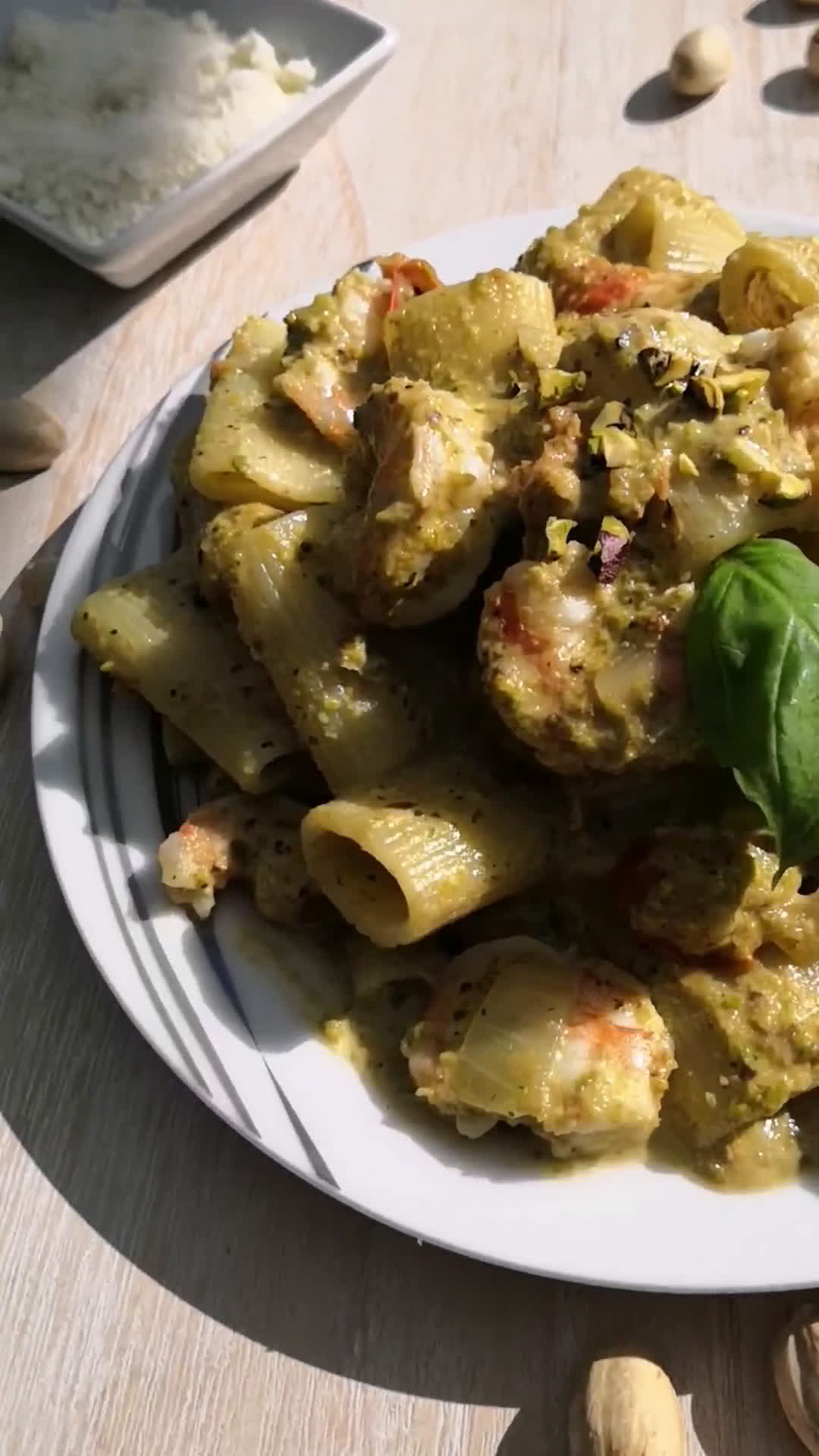 Une image de l'étape 7 de Pasta Scampis et Pesto de Pistaches.