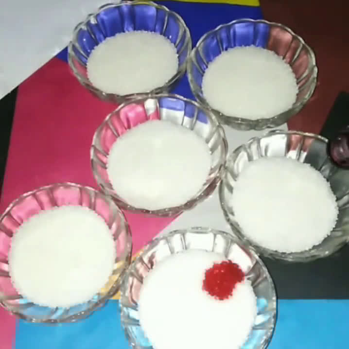 A picture of step 3 of Sanding Sugar.