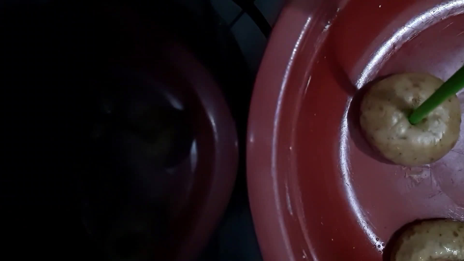 Foto langkah ke 5 dari resep Kue Cincin Gula Merah.
