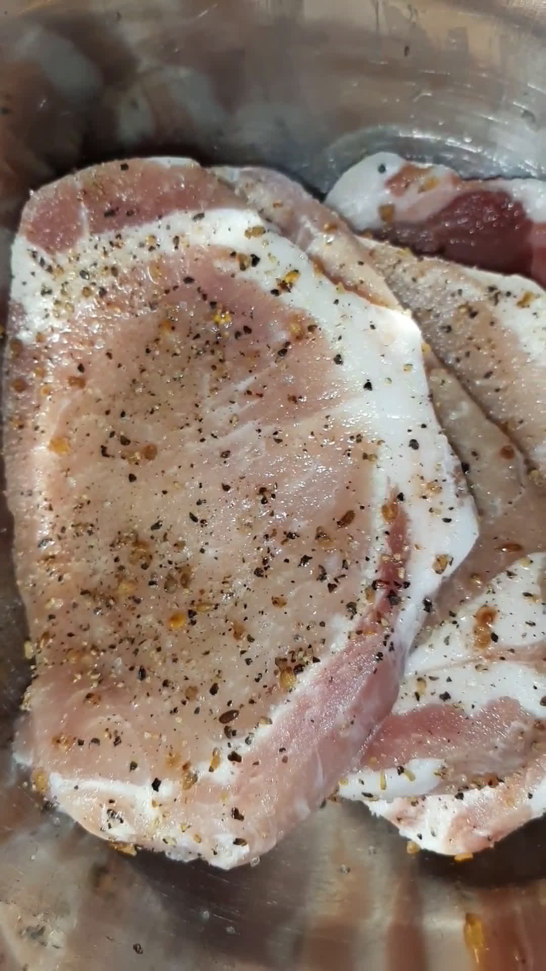 Foto del paso 1 de la receta: Medallones de Cerdo con Vegetales