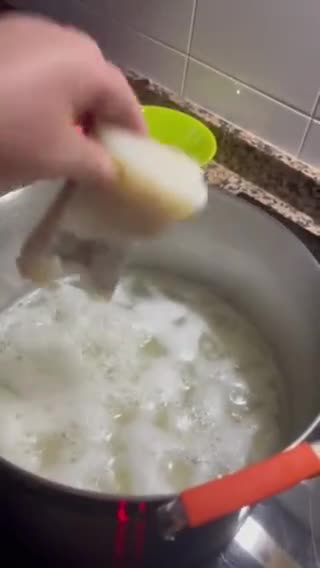 Foto del paso 3 de la receta: Croquetas de bacalao y patata de Lola 🐟 🥔 🇪🇸