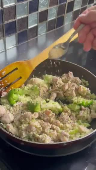 Foto langkah ke 6 dari resep 126. Chicken Broccoli Casserole.