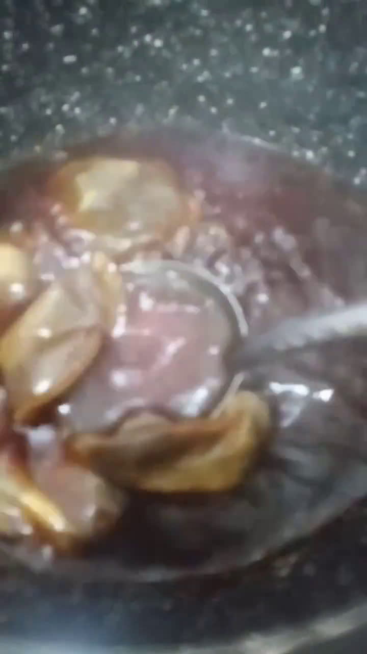 Gambar langkah 1 resipi Teh Ais Cincau.