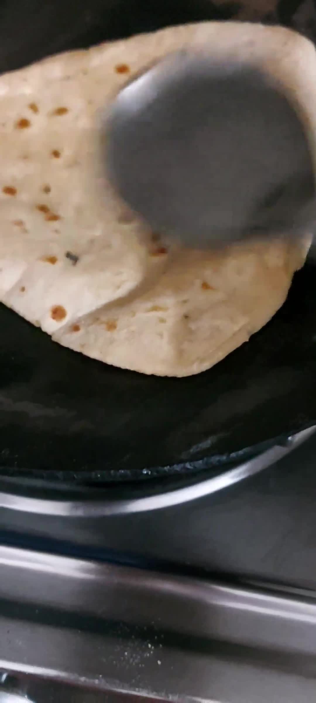 मसाला पराठा(masala paratha recipe in hindi) रेसिपी चरण 4 फोटो