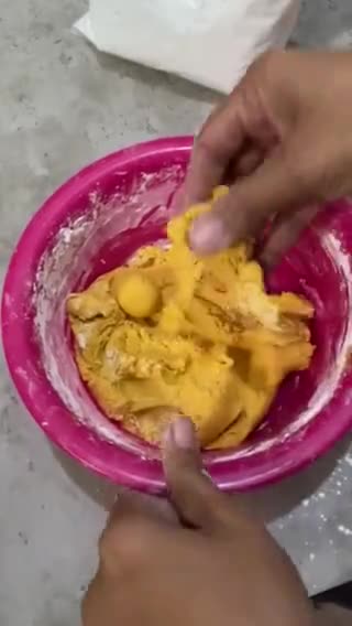 Foto langkah ke 5 dari resep Bola Ubi Kopong.