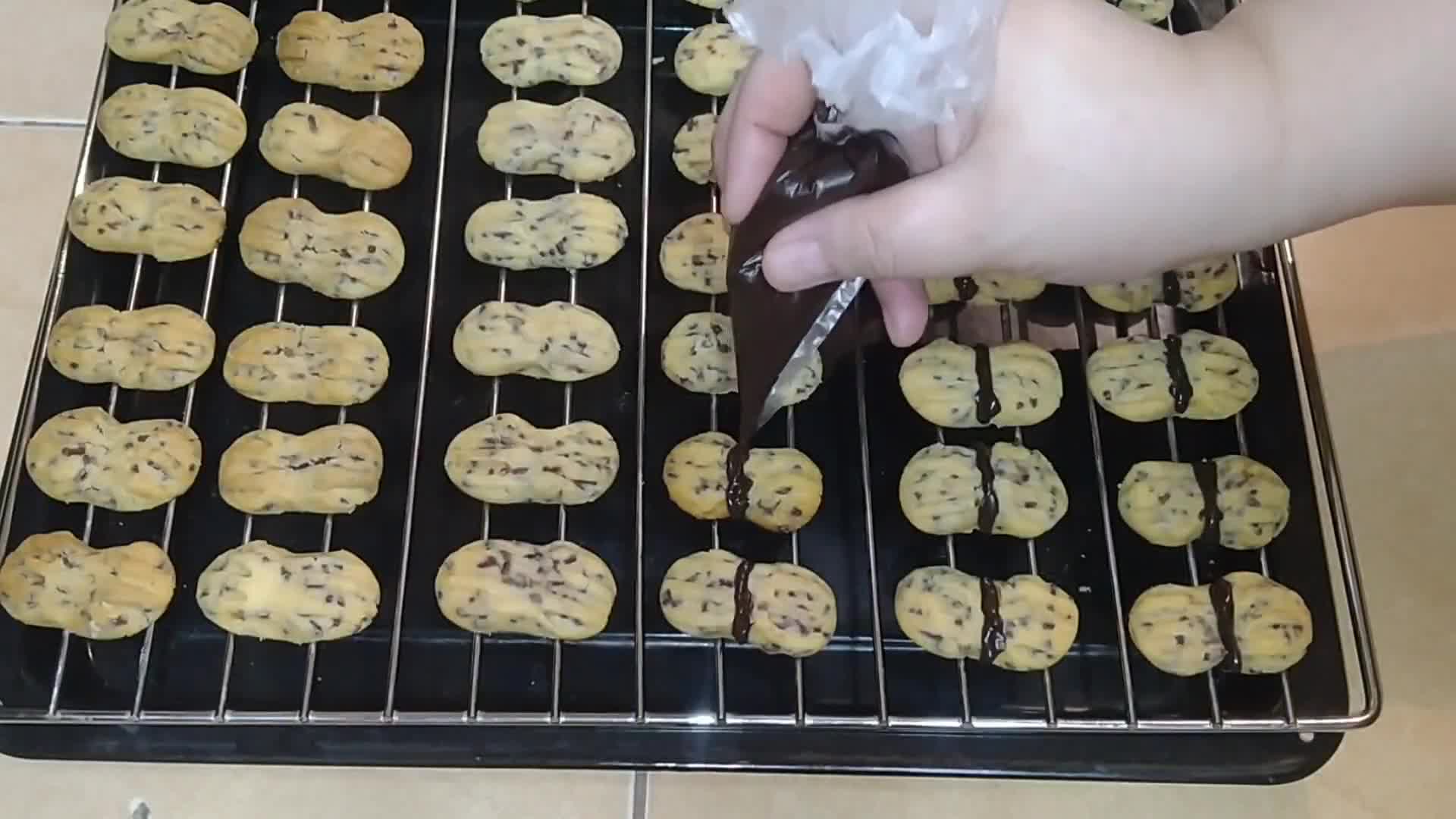 Foto langkah ke 5 dari resep 189. Cookies Messes.