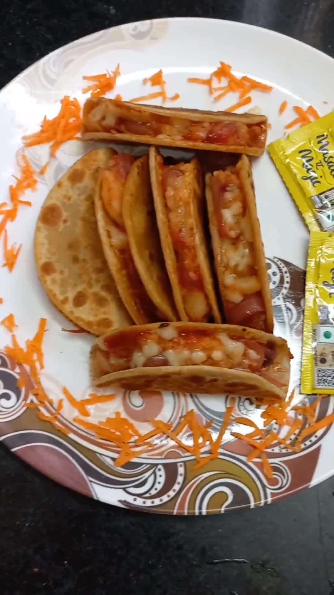 गेहूं के आटे का पौटैटो टाकोज़ (Gehu Ke Aate Ka Potato Tacos ki recipe in hindi) रेसिपी चरण 10 फोटो