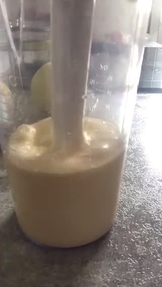 Foto del paso 6 de la receta: Mayonesa casera en 1 minuto (¡con truco! no se corta nunca)