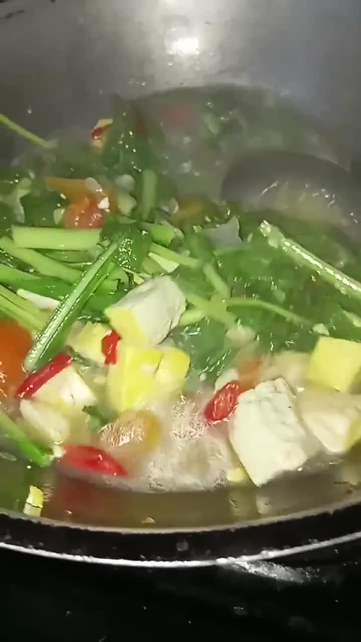 Foto langkah ke 4 dari resep Sayur sawi hijau tahu simple.